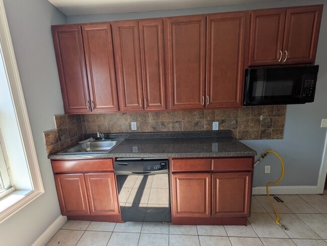 Building Photo - 1202 Kennedy Blvd Unit 44