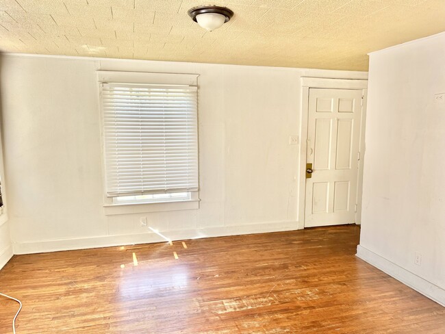 Photo - 3342 Eaton St