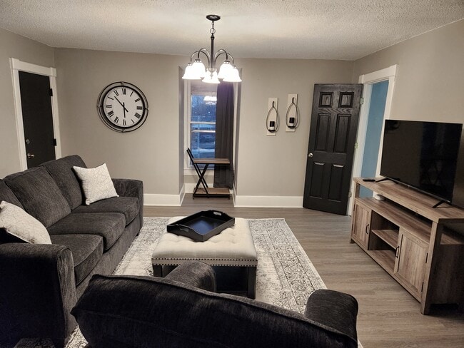 Apartamento 8 - Summer Street Apartments