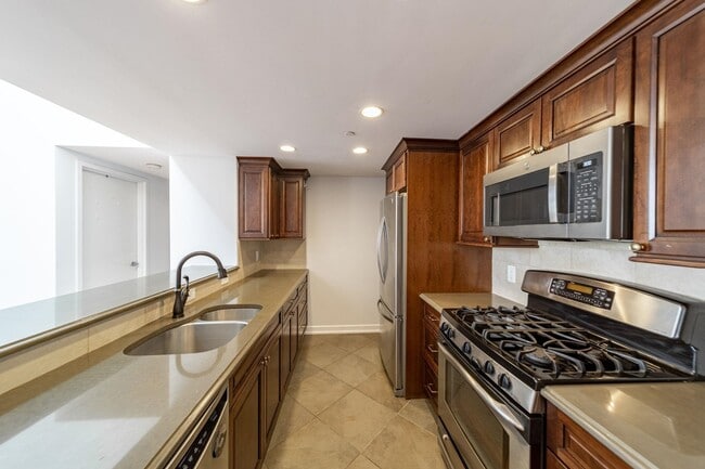 Photo - 149 Essex St Unit 6L