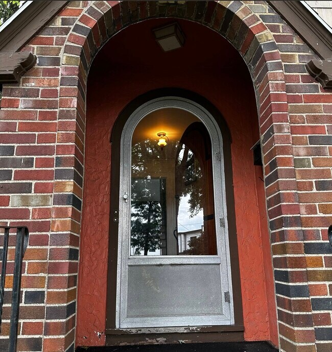 Photo - 9 Hickory St