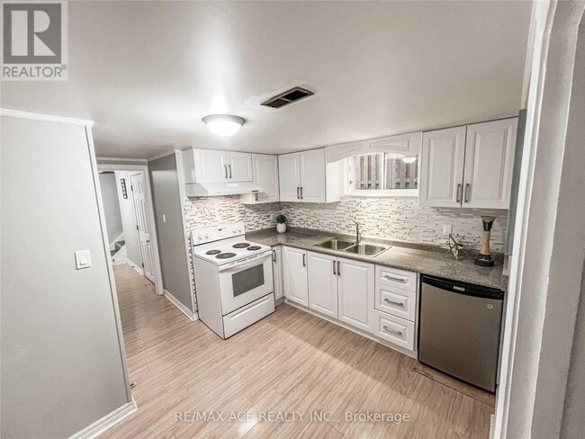 Photo - 6 Strode Dr