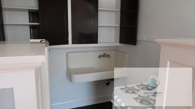Photo - 4588 N Elston Ave Unidad 206