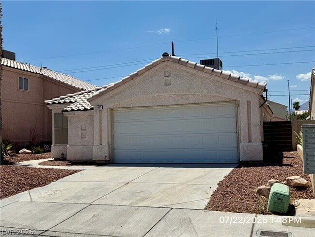Building Photo - 1833 Sierra Hills Way