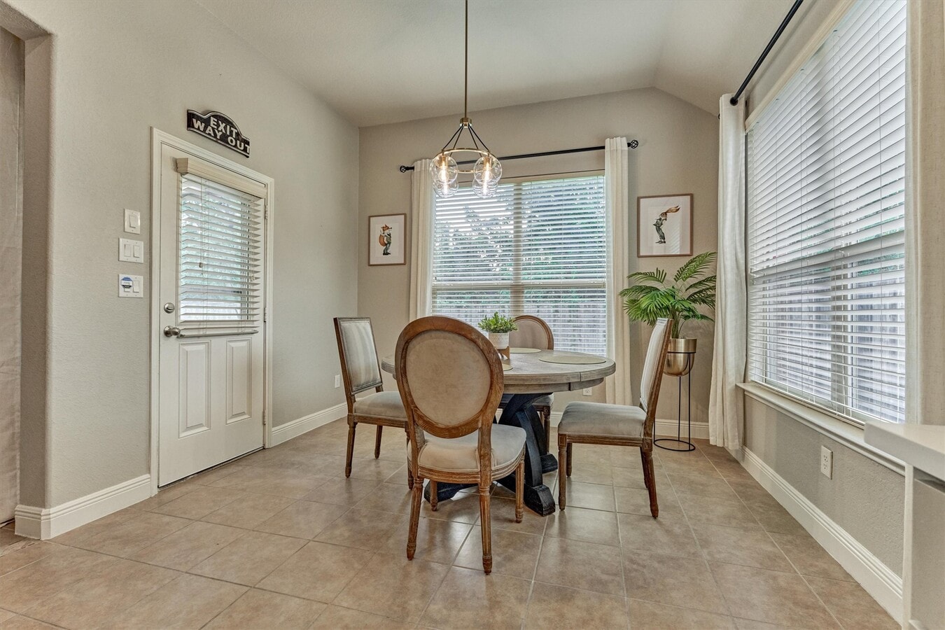 Photo - 184 W Heritage Mill Cir