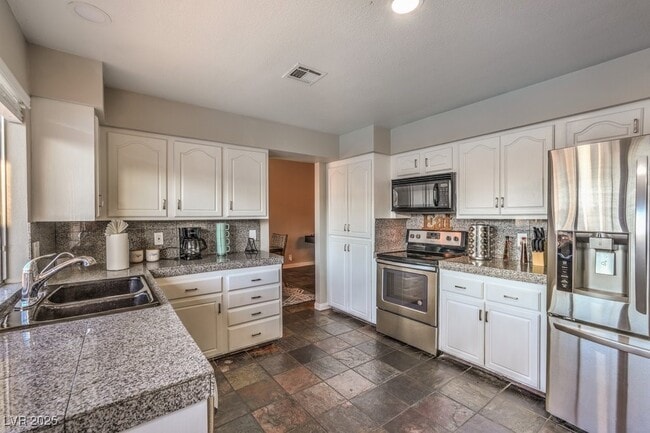 Photo - 5198 Hibbetts Dr