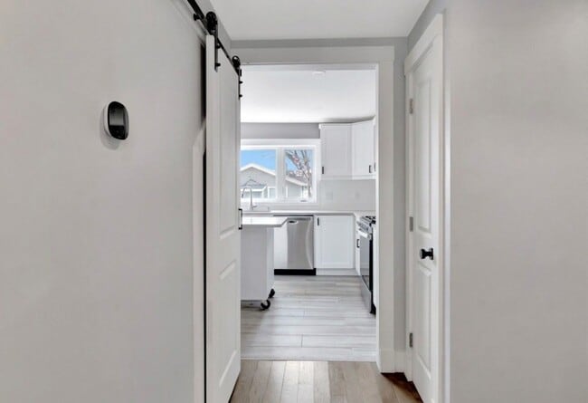 Photo - 10 Oak St Unit 2