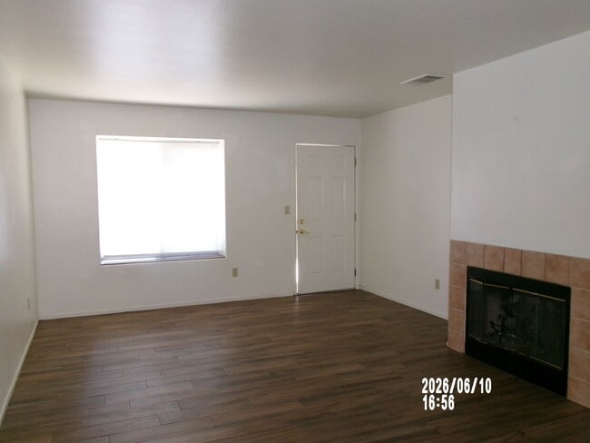 Photo - 2811 Brookside Dr Unit D