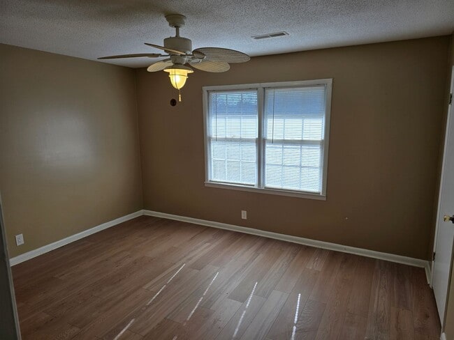 Photo - 2 bedroom 1.5 bath condo now available for rent in Dalton, Ga
