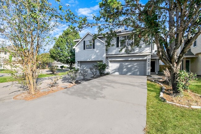 Photo - 16850 Brooktondale Ct