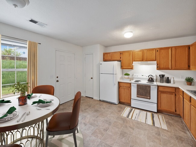 Photo - Pershing Pointe