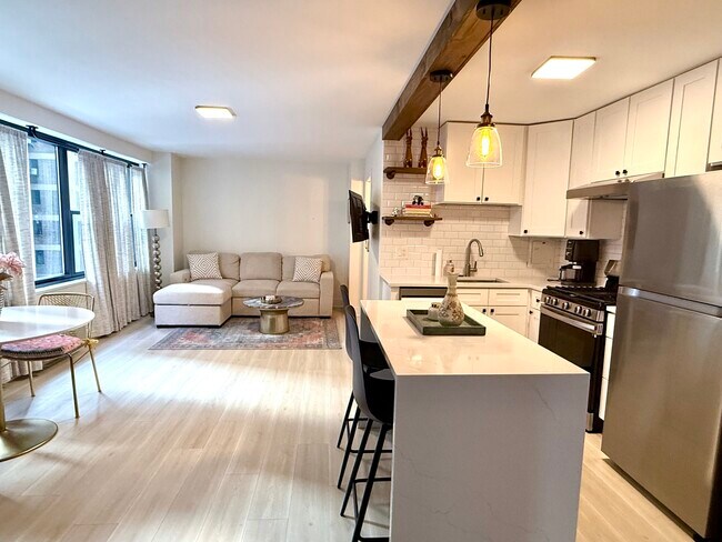 Photo - 850 N Dewitt Pl Unit 7F