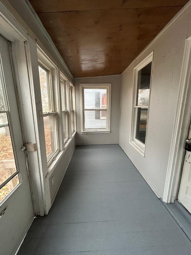 Photo - 3 Bedroom, 2 Bath house in East Moline