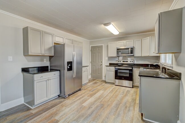 Photo - 136 Pony Barn Rd