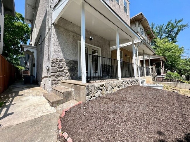 412 N 32nd St