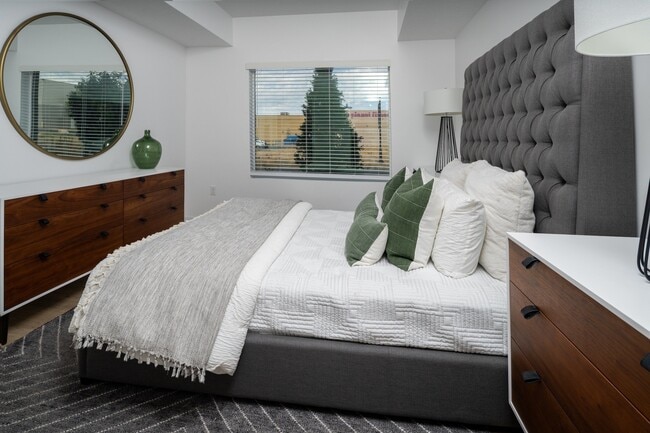 Photo - 7th West at Midtown