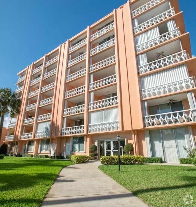 Building Photo - 15 S Golfview Rd Unit 206 Rental