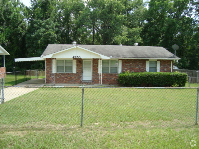 Building Photo - 3BR / 2BA Near Ft Benning Rental