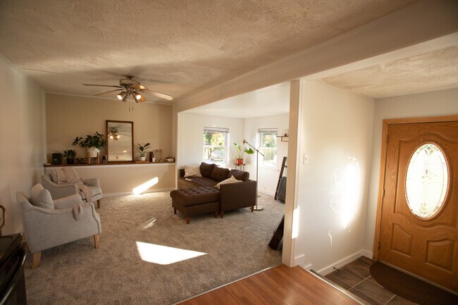 Photo - 240 Kline Rd