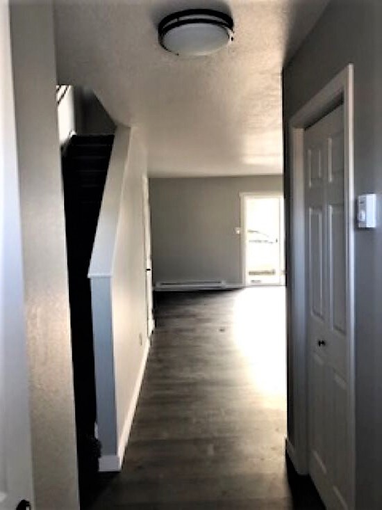 Photo - 471 Paxon St