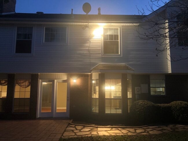 Photo - 819 Fern Springs Ct