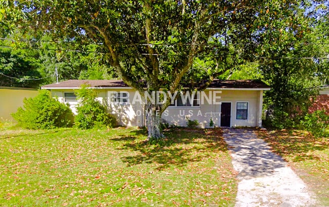 Building Photo - 3540 Cesery Blvd Rental