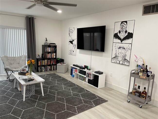 Photo - 9621 SW 77th Ave Unit 108B