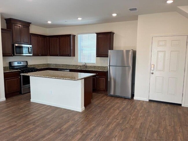 Photo - 5 Bedroom Close to Beale Air Force Base