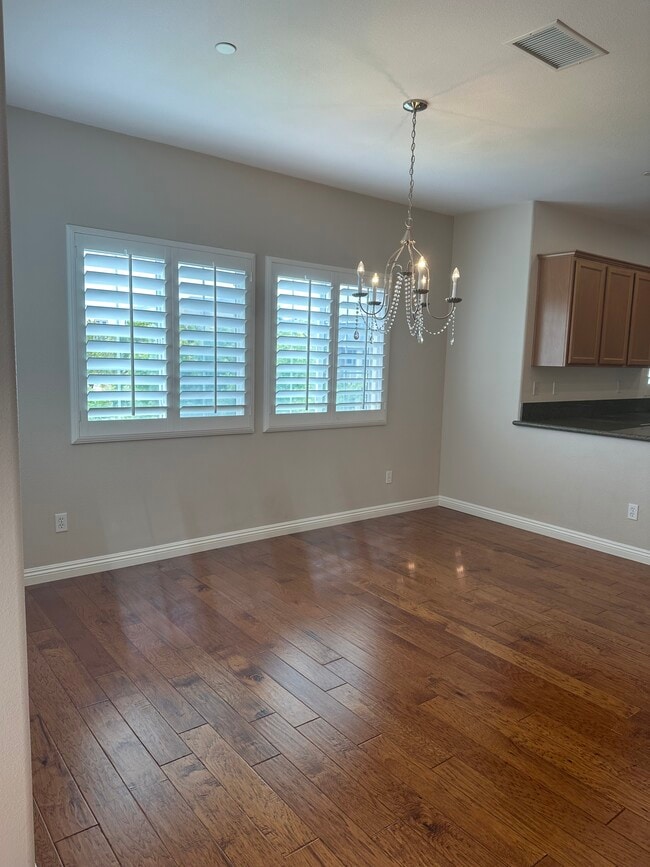 Photo - 715 Garonne St