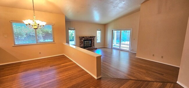 Photo - 3083 Funston Dr