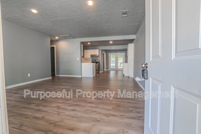 Photo - 516 Morrison Ave