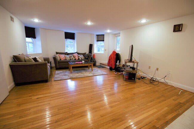 31 York Terrace Unit 33