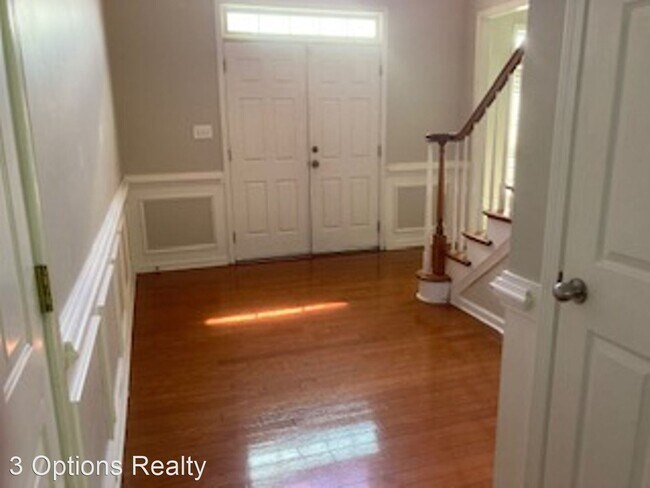 5 br, 3 bath House - 3164 Wolf Club Drive - House Rental in Atlanta, GA