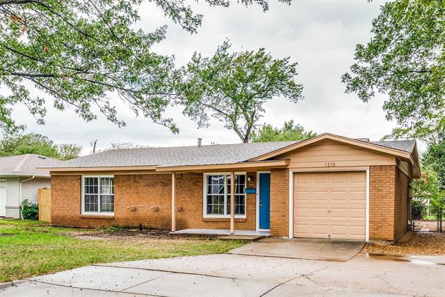Photo - 1230 Bellaire Dr House