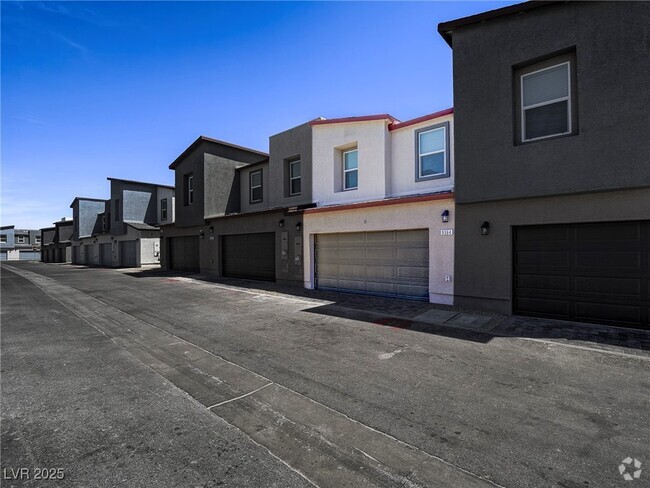 Building Photo - 9364 Serene Hbr St Rental