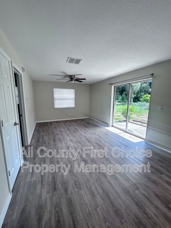 3071 Park Ln Unit B
