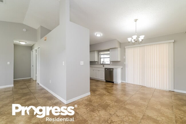 Photo - 637 Baldwin Dr