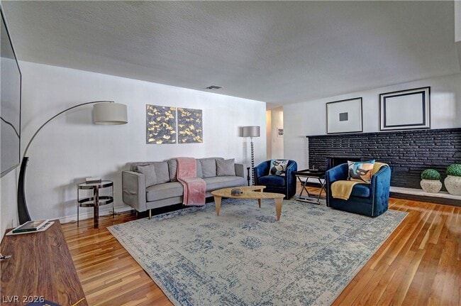 Photo - 2108 S 6th St