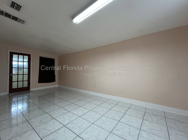 Photo - 2521 Kingsland Ave