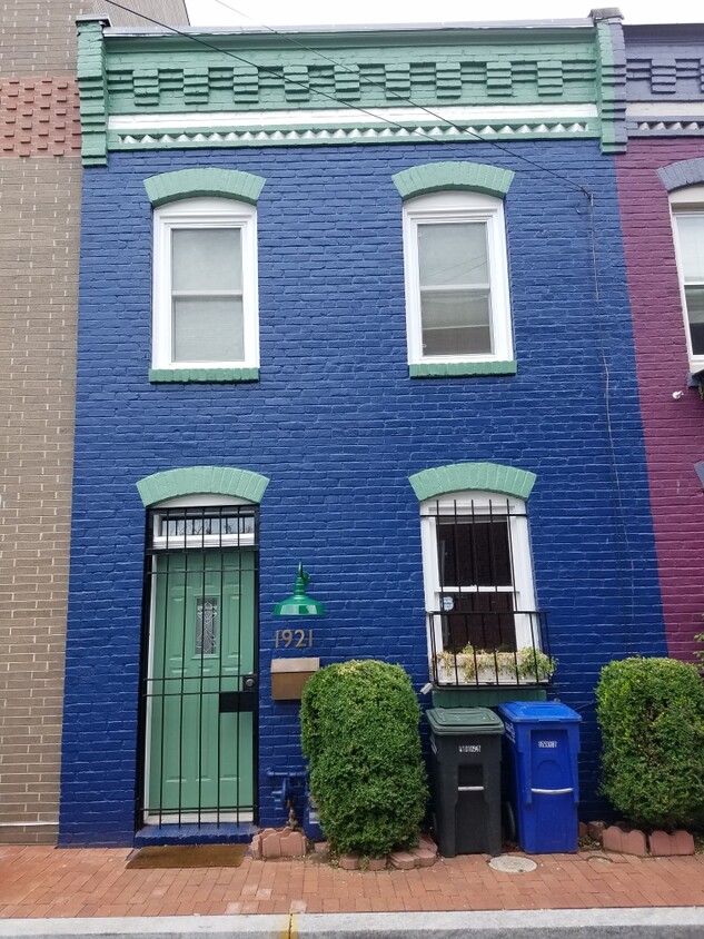 Photo - 1921 9 1/2 St NW (Washington, DC)
