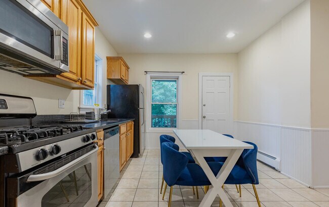 Photo - 61 Hillside St