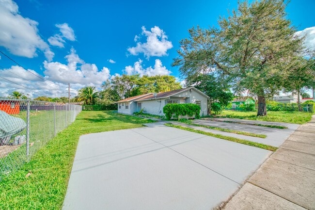Photo - 757 NW 95th Terrace Unit 757
