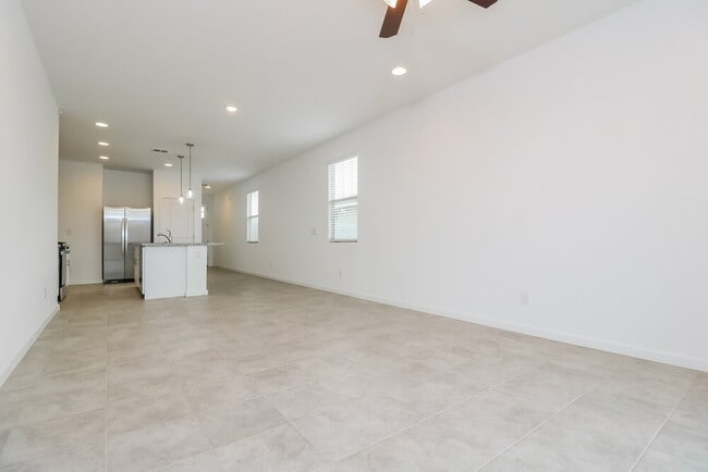 Photo - 4904 S 107th Ave