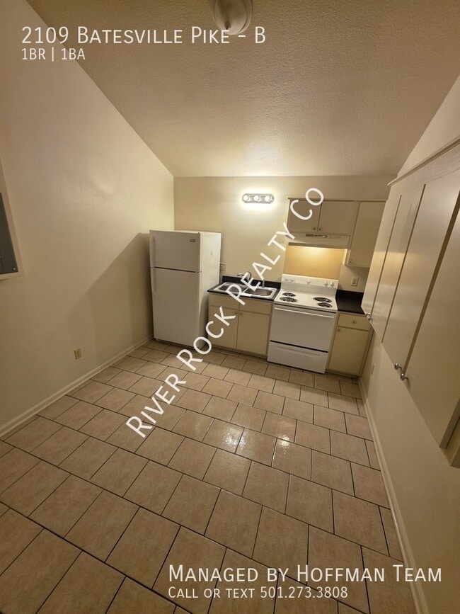 Photo - 2109 Batesville Pike Unit B