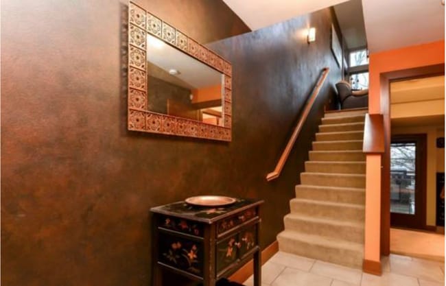 Photo - 564 McGraw St