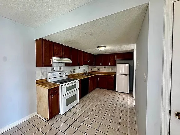 Photo - 1461 Turkey Ridge Rd