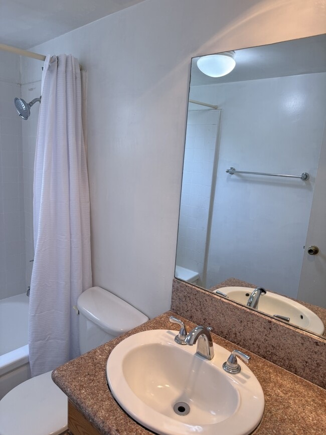 Photo - 21104 Ladeene Ave Unit #B