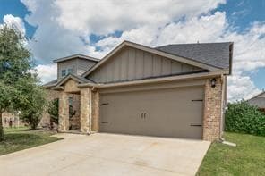 Photo - 1124 Basswood Ln