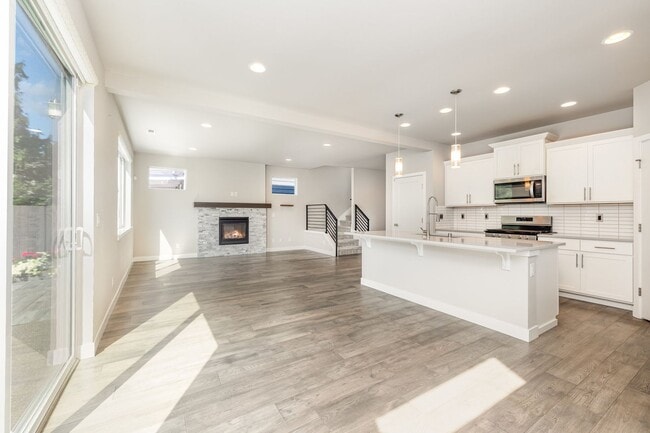 Photo - Modern home with 4 bed 2.5 bath available ...