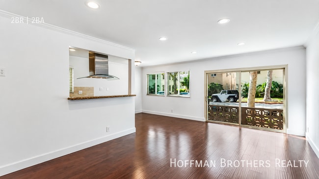 Building Photo - 8730 Charleville Blvd
